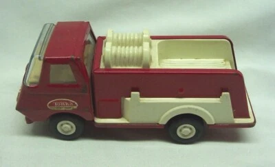 Antique Vintage Tonka Red Diecast Metal PUMPER FIRETRUCK Fire Truck USA - Image 1 of 4