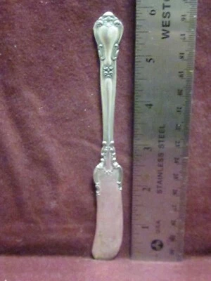 Gorham Sterling Chantilly  STERLING FLAT BUTTER SPREADER 5 7/8" 26g NM  old mark - Image 1 of 3