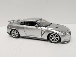 Nissan GT-R 2009 Maisto 1:24 Diecast Model Car Unboxed - Picture 1 of 6