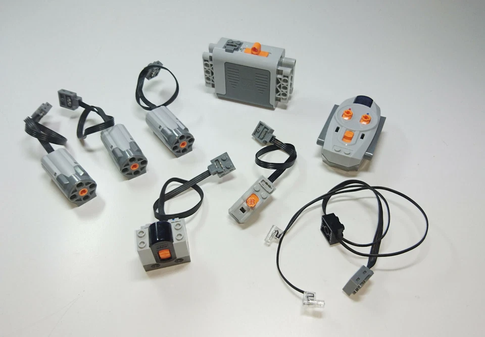 Lego Technic Technik Power Functions Motor IR - Empfänger Auswahl Set  - Bild 1 von 1