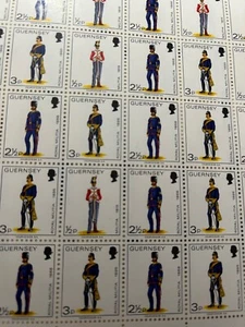 Guernsey stamps 1974 unmounted new military uniforms 1/2p 1p 2p 2 1/2p 3p 5p war - Picture 1 of 18