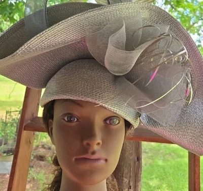 Chapéu fascinador vintage prata estilo cloche - Imagem 1 de 4