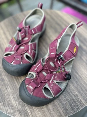 Sandália Keen Feminina Venice H2 Tamanho 6 Vermelha Caminhada Ao Ar Livre Biqueira Sapato Pescador - Imagem 1 de 4