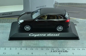 Minichamps Diecast Porsche Cayenne Diesel SUV 4X4 marrone scuro scala 1/43  - Foto 1 di 2