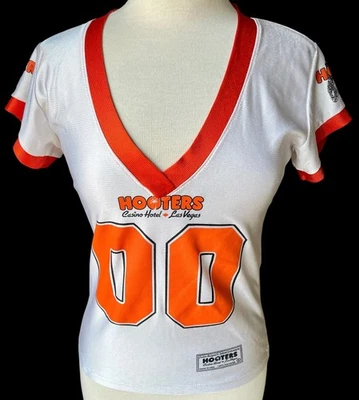 DE COLECCIÓN ~ HOOTERS VEGAS CASINO Jersey Mujer S Pequeño Corte Bajo SEXY ~ Excelente Estado Foto 1 de 3