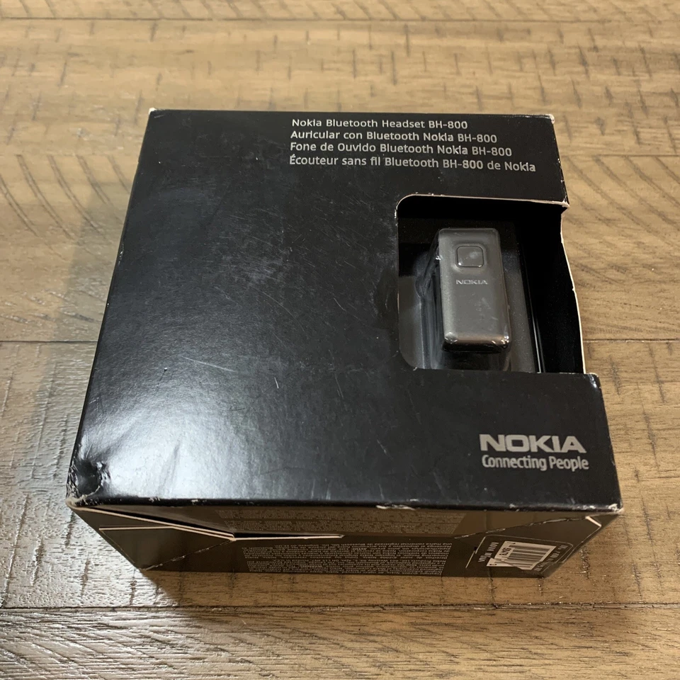 NOKIA BH-800 Bluetooth Headset - Image 1 of 4