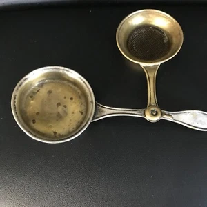 Unusual Vintage Tea Strainer - H fc - Picture 1 of 3