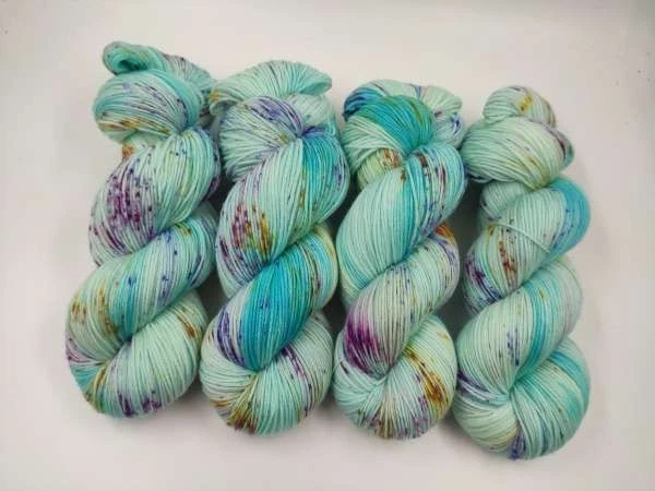 handgefärbte Einöder Merino Sockenwolle 100 g - EISZAUBER 219 - Bild 1 von 1