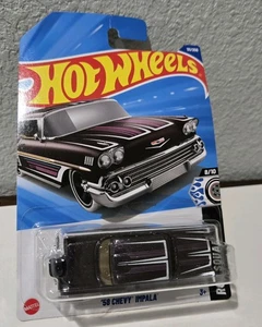 Hot Wheels ‘58 Chevy Impala Purple/Black Rod Squad 2025 SIDEWAYS PACKAGING FLAW - Bild 1 von 6