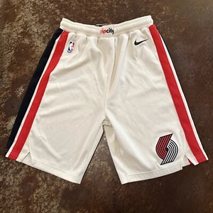 Nike Portland Trail Blazers Rip City Dri-Fit Shorts youth Large, men Small NICE! - Picture 1 of 12