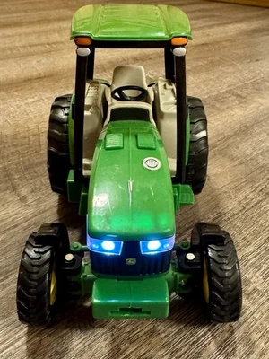 John Deere Plastic Toy Tractor Motor Sounds & Lights  4066R - Image 1 of 4