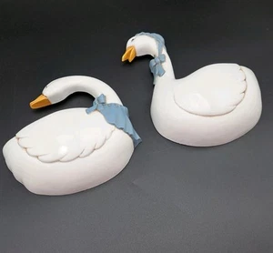 Colgantes de bolsillo de pared de ganso de burwood Homco de colección gansos cottagecore azul cottagecore - Imagen 1 de 9
