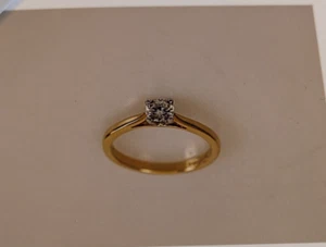 18ct Gold Diamond Engagement Ring - Size L - Valuation Certificate £1400 - Picture 1 of 5