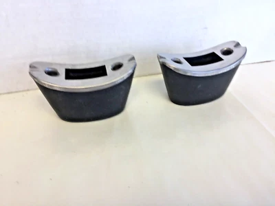 "PAIR" NOS 1950'S MAGNETIC DASH MOUNT ASHTRAYS, VERY NICE ORIGINALS, 2 ASHTRAYS - Image 1 of 4