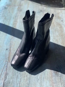 Steve Madden Black Leather Boots Size 6 / 36 - Picture 1 of 3