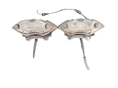 Juego de pinzas de freno delanteras derecha e izquierda Mercedes-Benz W211 E350 2007-2009 OEM Foto 1 de 4