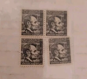 4 Cent Bleck Licoln Stamps ( 4 ) Total Terriffic Condition - Picture 1 of 4