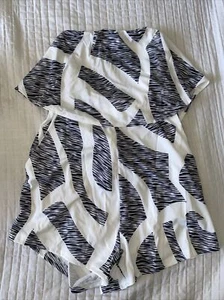NEW White & Black Romper SIZE SMALL - Picture 1 of 3