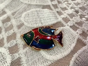 Brooch pin gold tone blue red green purple enamel fish 2 1/8” - Picture 1 of 5