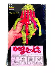 Vintage 1981 Ooze-It Factory Sealed Monster Squeeze Toy Green Alien - Bild 1 von 21