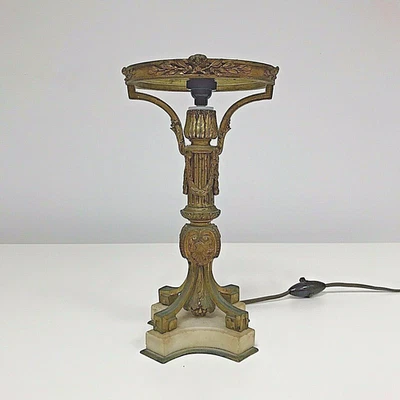 Beau pied de lampe en bronze doré 19°, Empire . - Photo 1/4