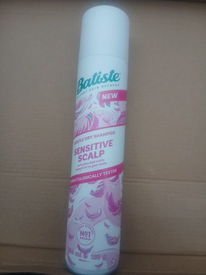 Batiste Dry Shampoo in Blush 200ml, Floral & Flirty Fragrance, No Rinse Spray to - Image 1 of 1