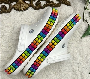 Crocs Rainbow nuevos con etiquetas - Imagen 1 de 3