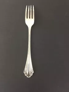 Beautiful Community MARQUETTE Stainless USA Glossy Dinner Fork - Picture 1 of 2