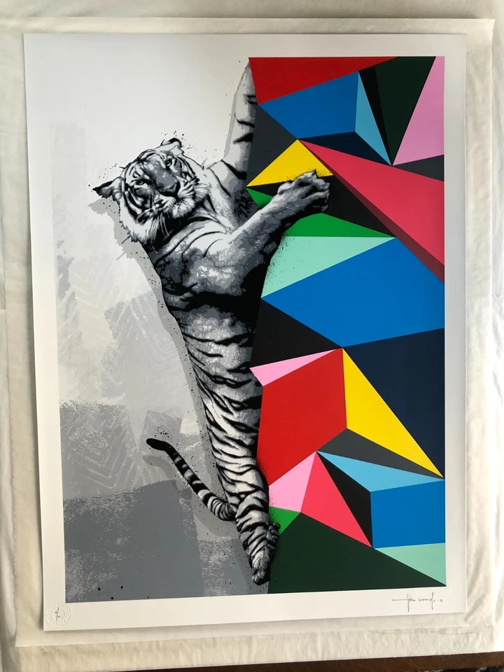 Hama Woods Climb to Safety серый основной тигровый принт граффити Martin Whatson - Изображение 1 из 1