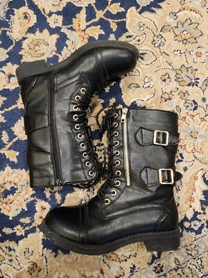 Botas de combate Wet Seal negras con cordones y cremallera para mujer talla 7 Foto 1 de 4