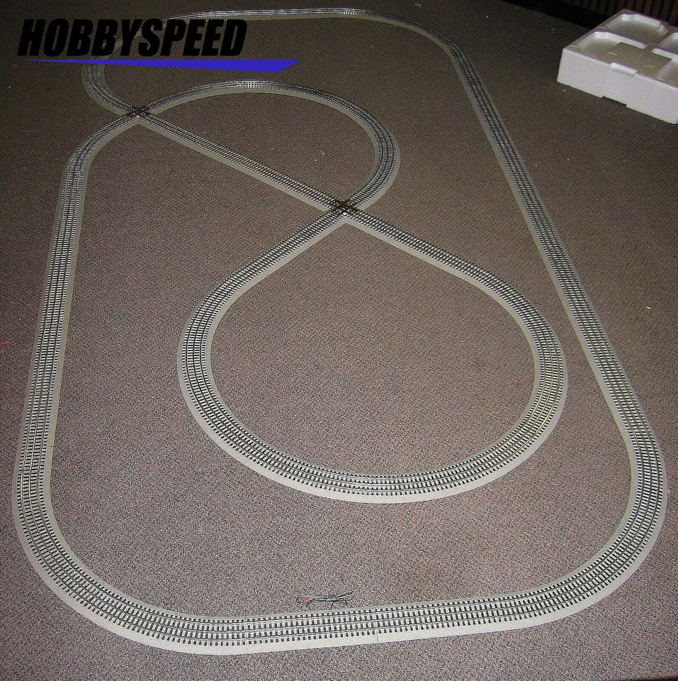 LIONEL TRAIN DELUXE FASTRACK PACK 5X10 PIES Juego de Exhibición de Diseño con Cruces de Pista Foto 1 de 1