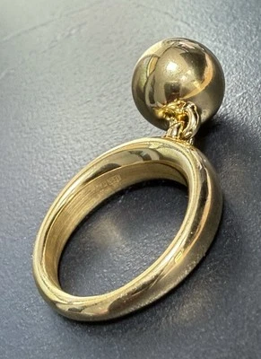 4.9g* 14K GOLD MILOR ITALY Resin Core Moving Ball Tapered Band Cocktail Ring *8 - Image 1 of 4