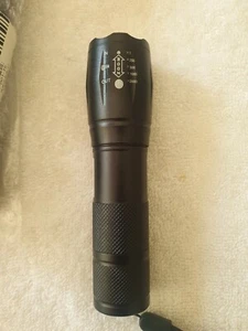 High Power LED Taschenlampen Camping Taschenlampe 5 Beleuchtungsmodi Aluminiumlegierung Zoomabl - Bild 1 von 4