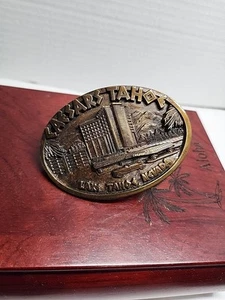 Caesars Lake Tahoe Nevada Commemorative 1983 Siskiyou Solid Brass Gürtelschnalle - Bild 1 von 6