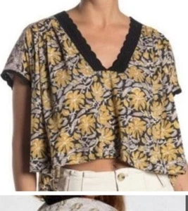 FREE PEOPLE WOMEN'S SHORT SLEEVE BOHO PRINTED CROP TOP Sz S - Picture 1 of 5