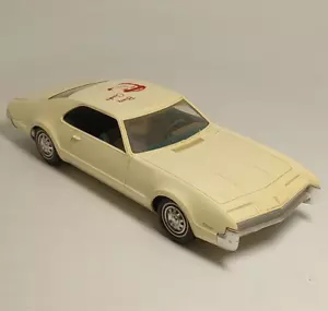 1966 Oldsmobile Toronado Bing Crosby Golf Tournament Promo 1:25 Scale Model Car - Picture 1 of 18