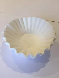 100 White Coffee Filter Papers 24cm Large Drip Wine Gin Mask Chromatography UK - Picture 1 of 3