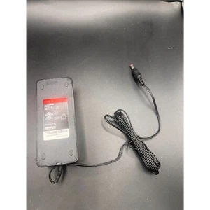EPS-3 12V 3A AC Adapter Ladegerät für Audio/Video Geräte, Modell ADE033 - Bild 1 von 3
