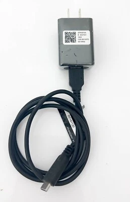 Motorola TurboPower USB-C & AC Adapter Charger 12V 15W Fast Charger SC-22 -Black - Image 1 of 4