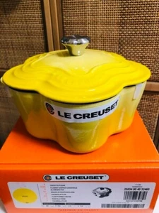 Le Creuset Cocotte Fleur Soleil 20 cm Esmalte Amarillo con Caja Exterior Japón - Imagen 1 de 5