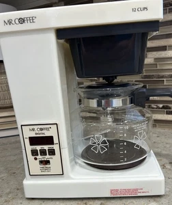 Vintage Mr Coffee 12 Cup Coffee Maker SRX-20 Red LED Digital Display 1990s - Picture 1 of 10