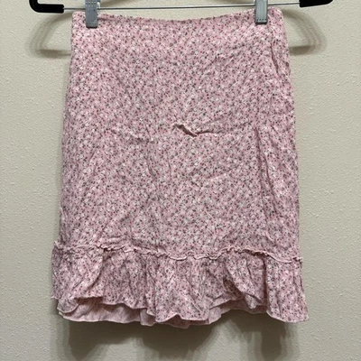 Brandy Melville - светло-розовая юбка с цветочным рисунком  - Изображение 1 из 3