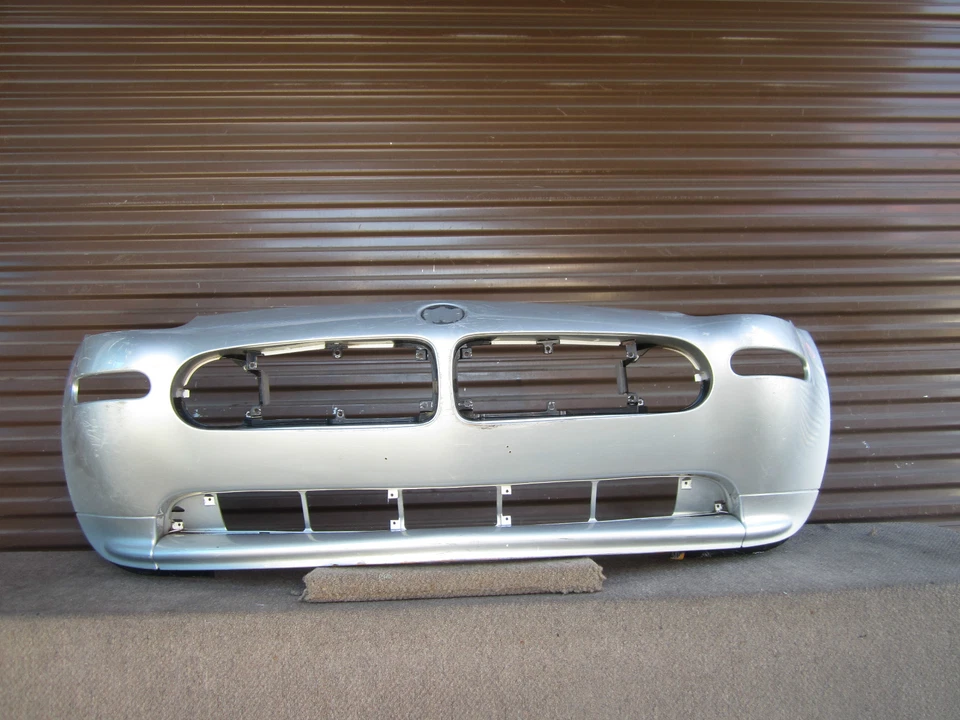 BMW Z8 2001 cubierta del parachoques delantero OEM original 2000 2002 2003 Foto 1 de 1