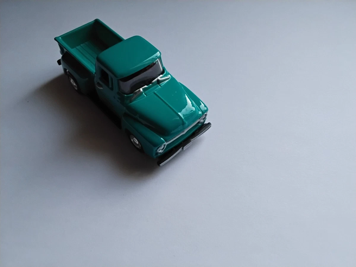 Motormax Ford F-100 Pickup Modellauto – Gelb, 1:24, 1953–1956 – Mit öffnenden Türen & Drehbaren Rädern
