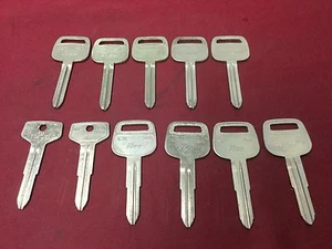 Toyota by Ilco X217 & X211 Automotive Key Blanks, Set of 11 - Locksmith - Picture 1 of 3
