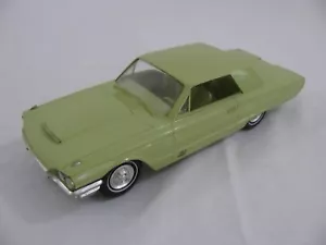 AMT 1/25 Florentine Green 1964 Ford Thunderbird 2-Door Dealer Promo Model Car - Picture 1 of 9