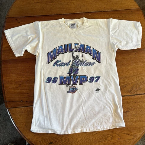 Vintage 96/97 NBA MVP Shirt Utah Jazz Karl Malone Mailman T-Shirt Size L b Cover