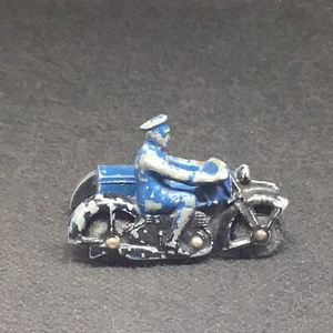 Sidecar Dinky Toys, motocicleta, piloto y sidecar (rosa'309) falta su rueda - Imagen 1 de 6