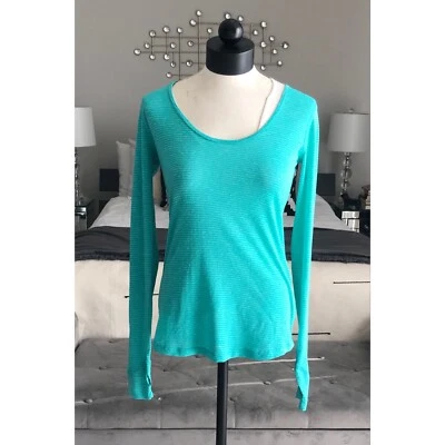 Camiseta para mujer Onzie talla única azul verdoso manga larga recorte Foto 1 de 4