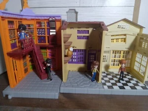 Harry Potter Magical Mini's Playset - Diagon Alley Playhouse Hogwarts 3 in 1 - Picture 1 of 9